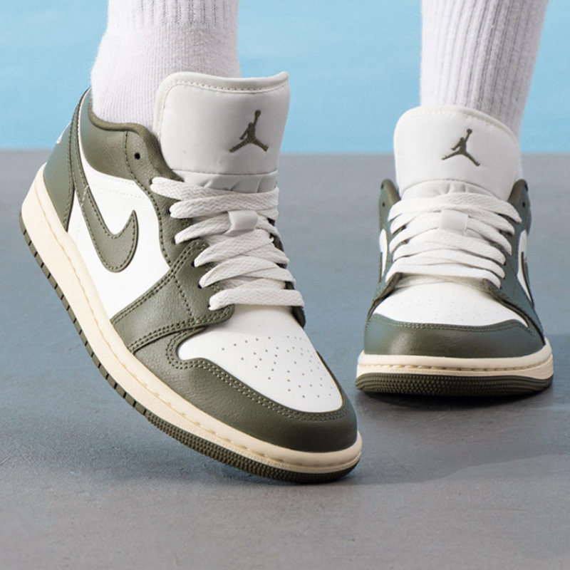 Nike耐克女鞋2025夏季新款 WMNS AIR  1 LOW 篮球鞋DC0774