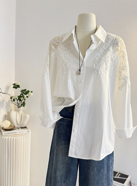 镂空花边刺绣白色长袖衬衫女2025秋季设计感宽松休闲衬衣通勤上衣
