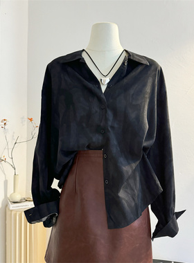 复古港风扎染黑色长袖衬衫女2025秋季设计感宽松休闲气质长袖上衣
