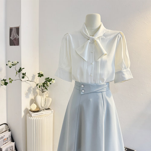 法式气质蝴蝶结缎面短袖衬衫女