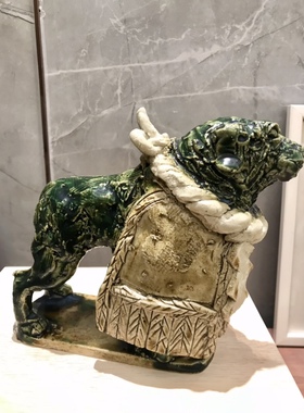 21日本进口绿狗摆件茶宠前川电光作濑户烧原木盒陶历日式复古手捏