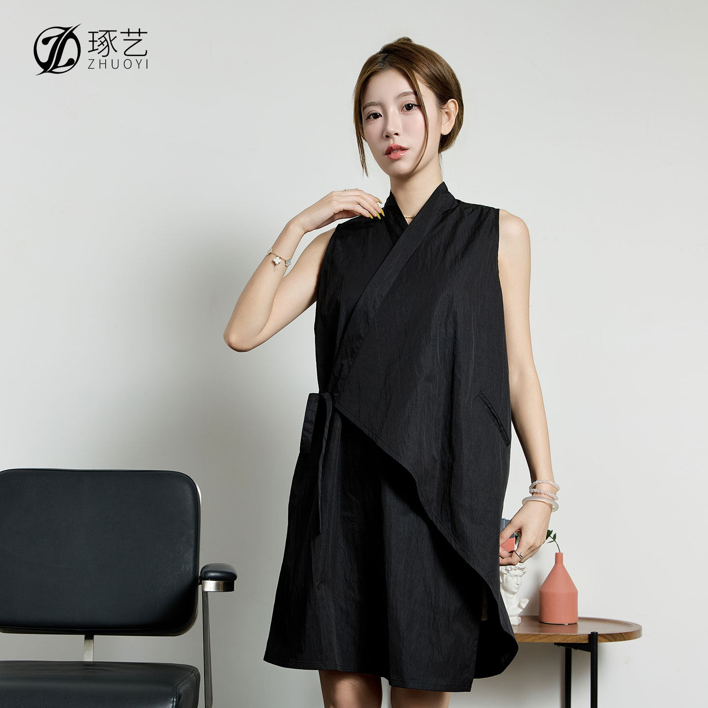 美发小工服理发店专用工服美发技师工作服马甲助理围裙中工服马甲 - 实物图