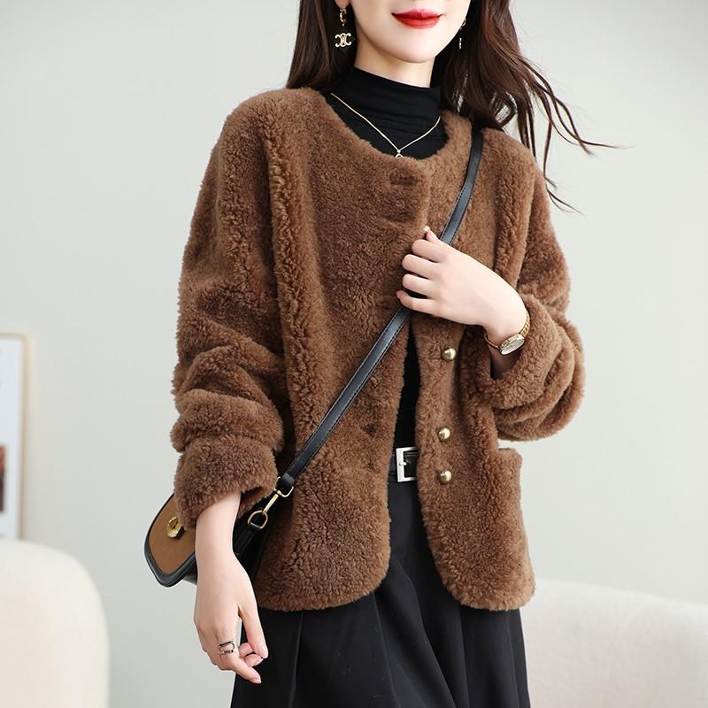 羊羔毛毛羊剪绒皮毛一体外套女2025新款美拉德颗粒绒皮草大衣冬