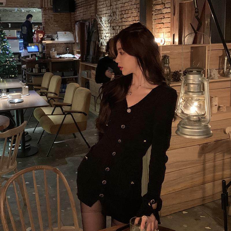 FAshi 秋冬新款性感气质V领小黑裙针织连衣裙女修身显瘦包臀裙子