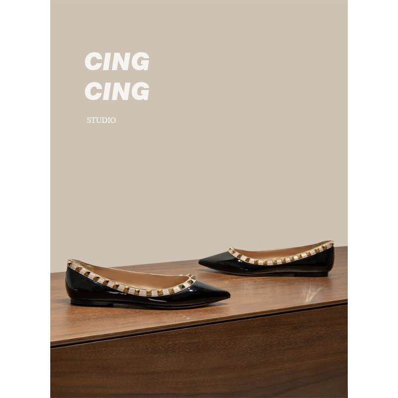CING`CING 闭眼入~升级版 尖头铆钉平底鞋真皮大底浅口船鞋单鞋女