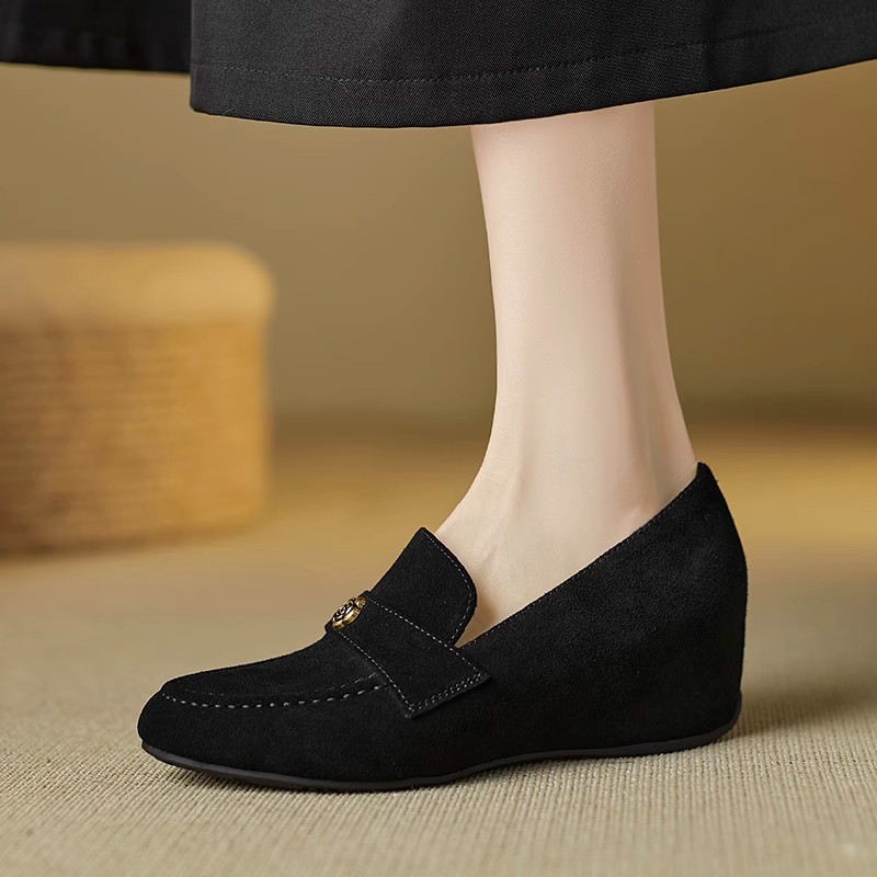 品牌6cm英伦风磨砂真皮深口单鞋女内增高豆豆鞋高跟坡跟一脚蹬