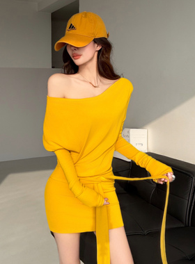 明艳少女~纯欲露肩显白连衣裙女长袖收腰系带包臀裙显瘦出片短裙