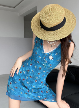 显白天菜~V领油画蓝色碎花连衣裙女夏无袖收腰显瘦A字短裙度假风