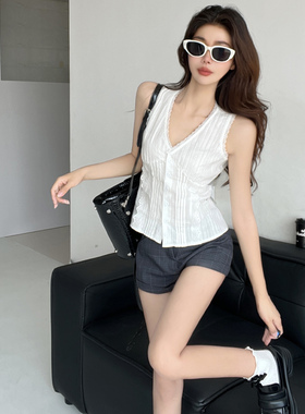 小白花~法式V领背心夏外穿无袖上衣白色吊带收腰短款蕾丝花边衬衫