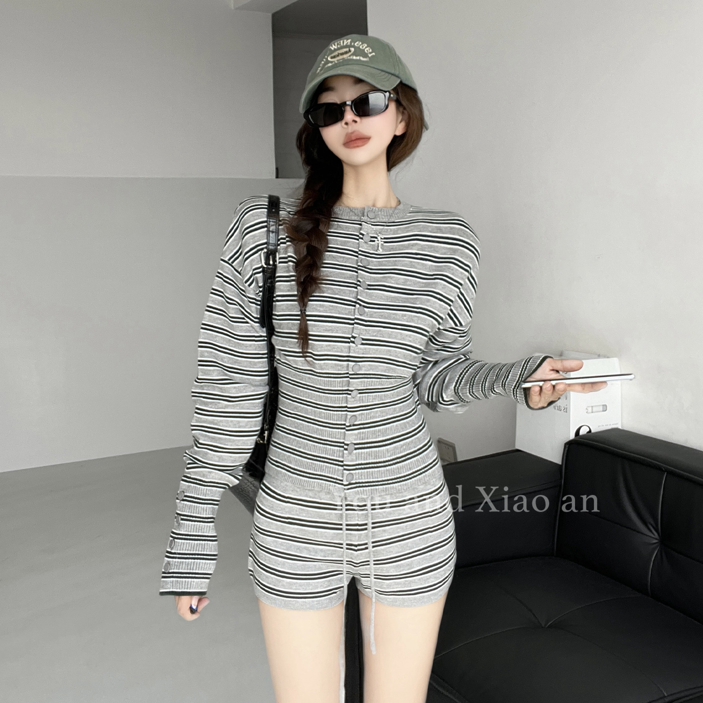 亚裔博主~圆领条纹针织开衫+系带短裤高级质感套装ins辣妹两件套