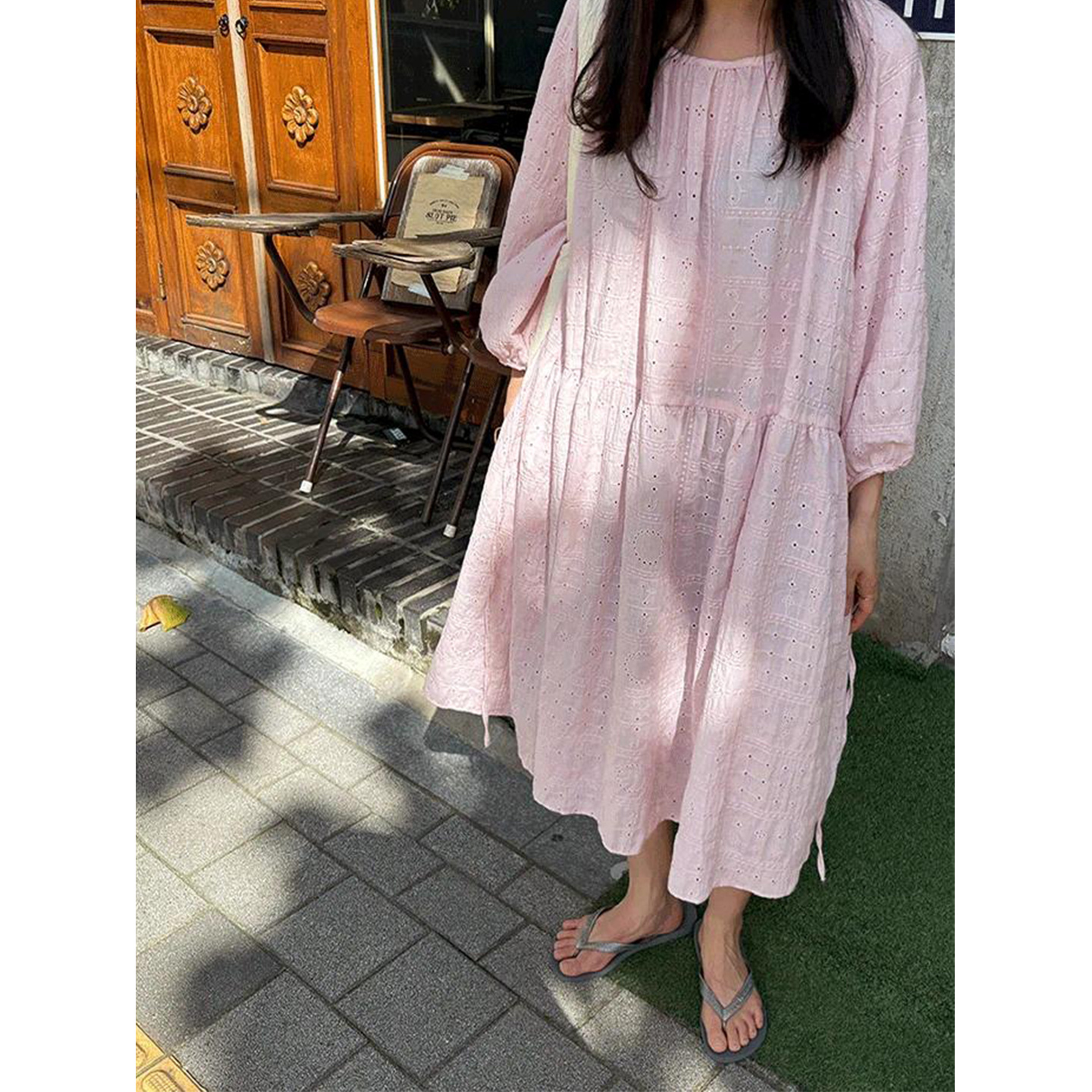 少量现货正品韩代东大门25夏甜美气质提花刺绣圆领宽松长款连衣裙