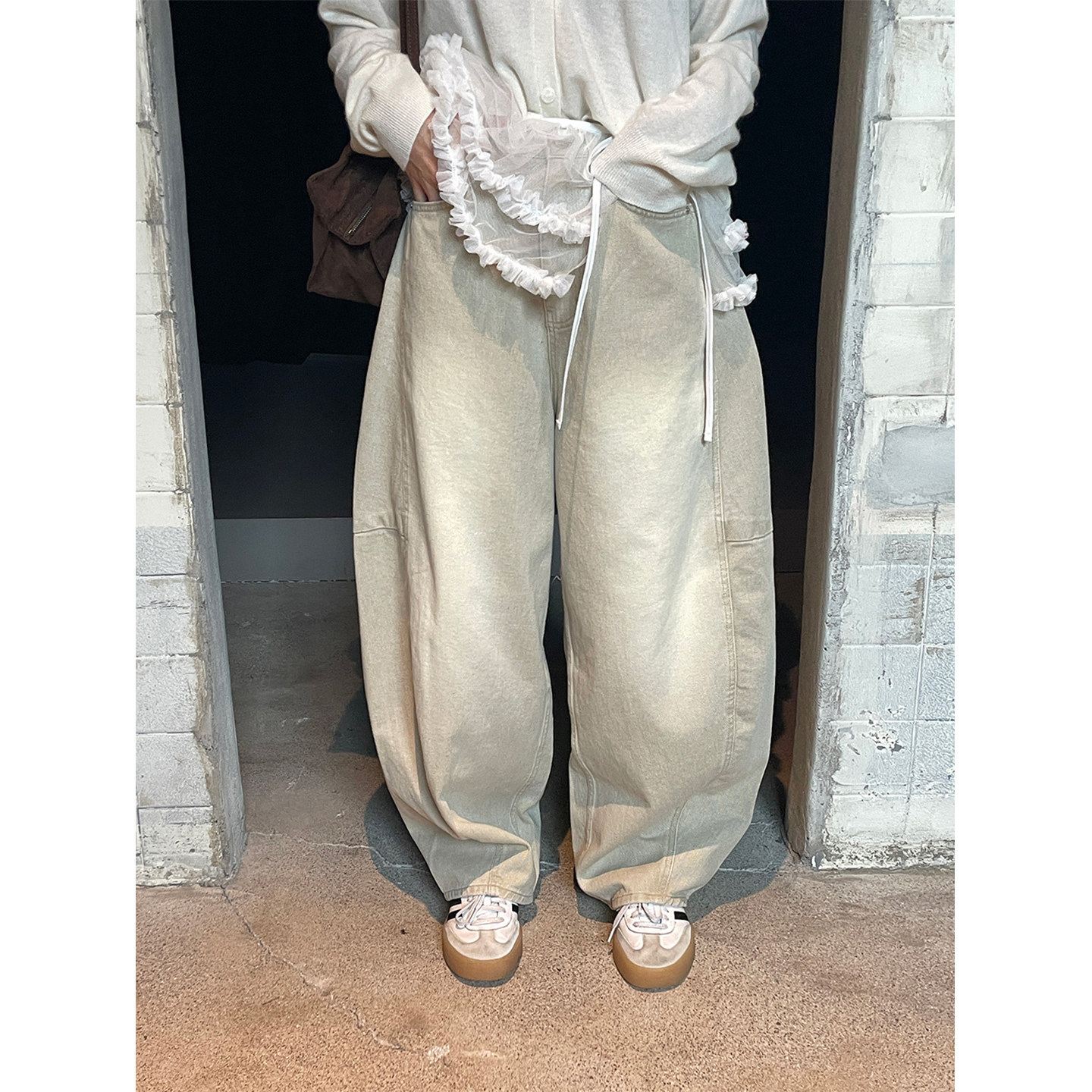 鬼鬼家正品韩代东大门秋冬 梨形天菜水洗磨白做旧弯刀裤休闲长裤