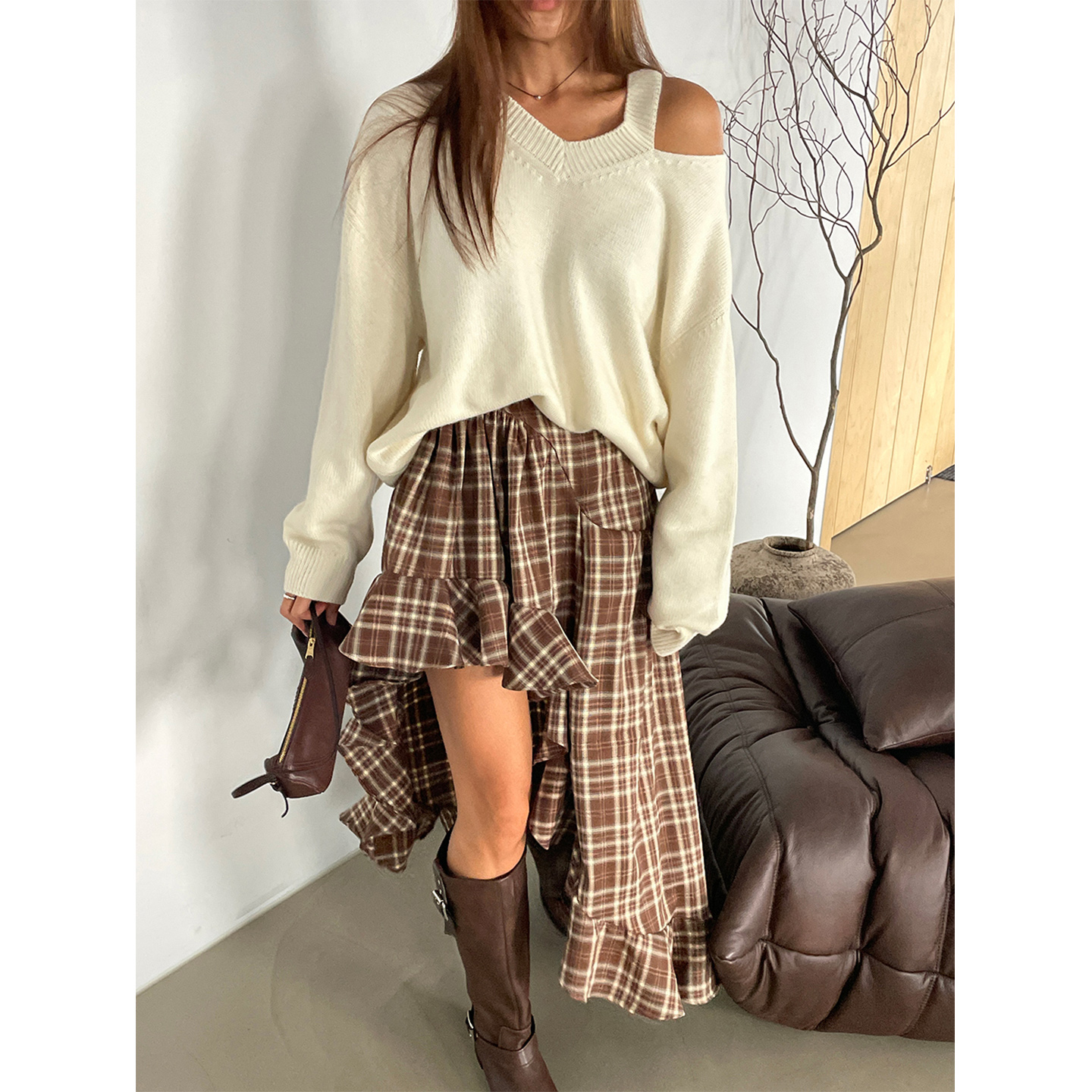 鬼鬼家正品韩代东大门秋冬 甜美温柔风羊毛V领不规则露肩针织上衣