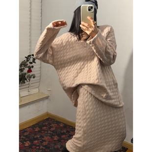 鬼鬼家韩代东大门 优雅色针织麻花V领蕾丝毛衣半身裙2件套