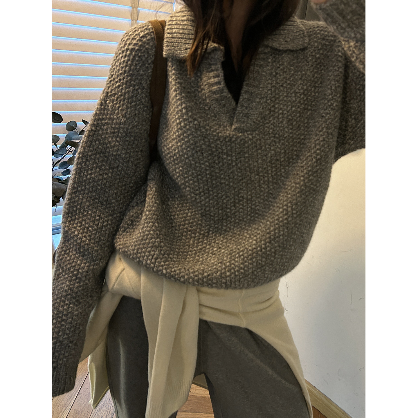 部分现货 正品韩代东大门 奶黄色很温油翻领立领菠萝汁针织毛衣