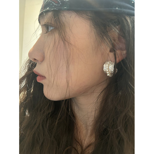 现货 正品韩代东大门秋 法式轻奢褶皱金属C圈珍珠石串珠耳环耳饰
