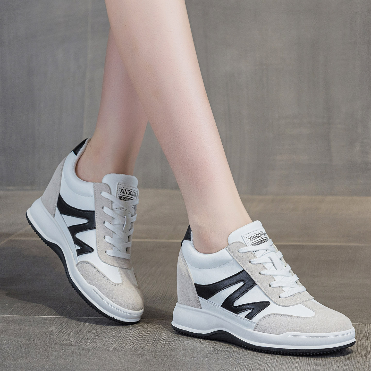 真皮秋冬阿甘鞋网红德训运动跑鞋韩版休闲小个子隐形内增高女板鞋