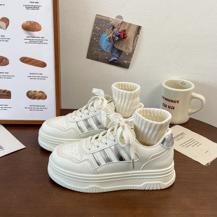 小个子增高小白鞋女款2025年春季新款厚底松糕板鞋百搭学生搭裤子