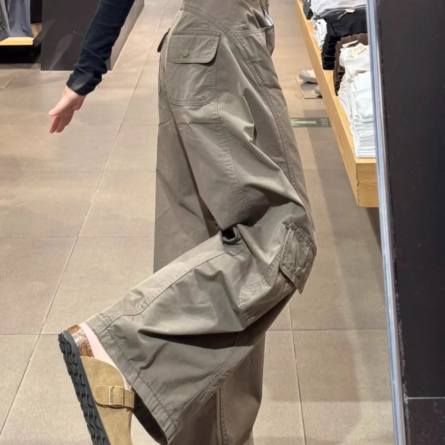 秋季新款胖mm遮跨藏肉弯刀工装裤梨形身材收臀显瘦直筒休闲阔腿裤