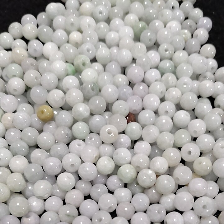 天然a货翡翠3.5-13mm浅绿白色圆珠子散珠子diy手链项链挂绳配件