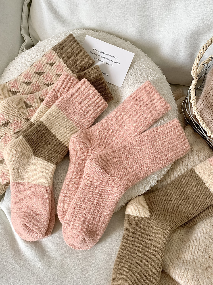 2双装 秋冬毛圈毛巾加厚加绒羊绒粉系中筒潮流风