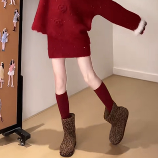 圣诞灵感2025冬季 安可拉红显瘦羊毛纯色系简约百搭高筒小腿袜女DF