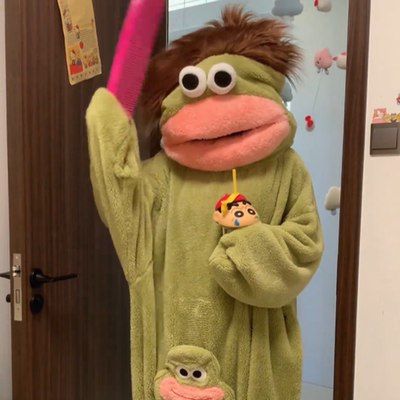 大嘴怪连体睡衣女冬季加厚保暖珊瑚绒情侣家居服抽象搞怪学生睡袍