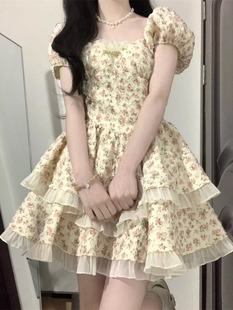 蜜桃少女纯欲风泡泡袖显瘦收腰背后镂空蝴蝶结碎花蓬蓬蛋糕连衣裙