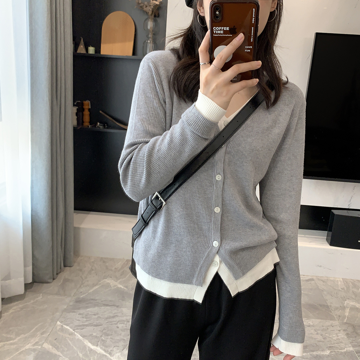 假两件V领毛衣洋气显瘦针织衫