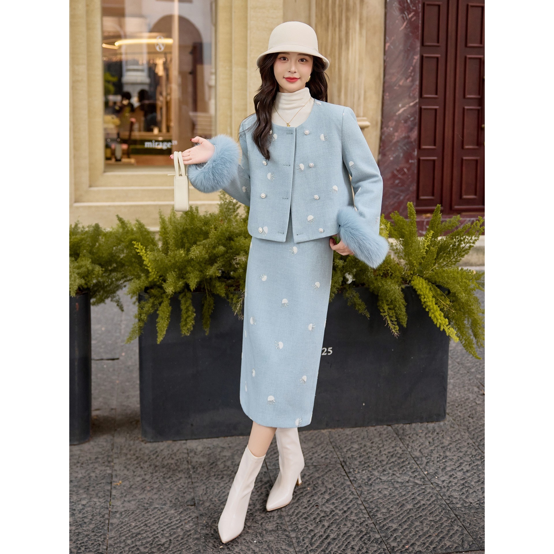 官网女装夏易菲小香风套装2026冬装新水母钉珠刺绣90白鸭绒外套长,女装/女士精品,时尚套装,淘宝优惠券,粉丝福利购,淘宝优惠卷