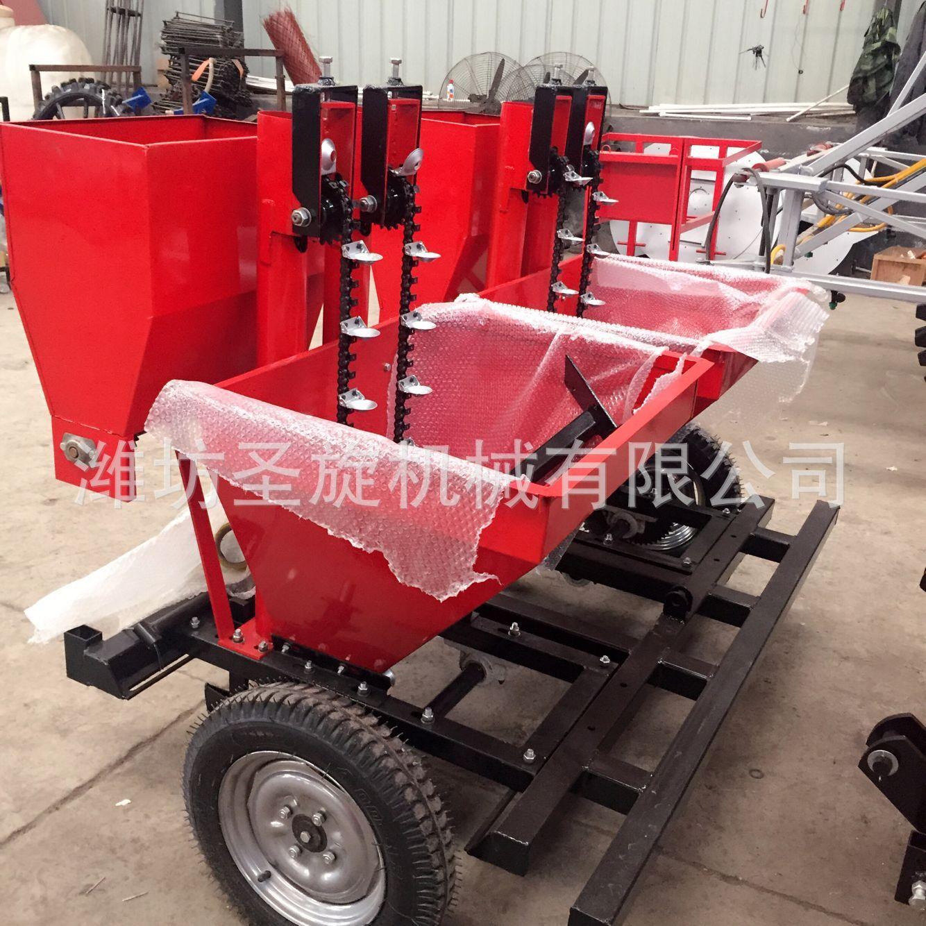 双垄四行土豆播种机马铃薯种植机地瓜播种机拖拉机带土豆播