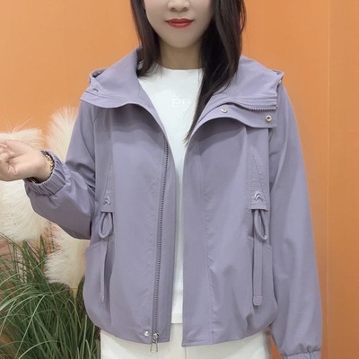 春秋妈妈装薄款连帽宽松短外套女