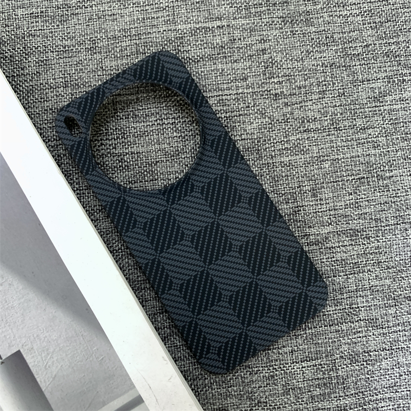 vivo+x300pro+PC+半包碳纤维纹