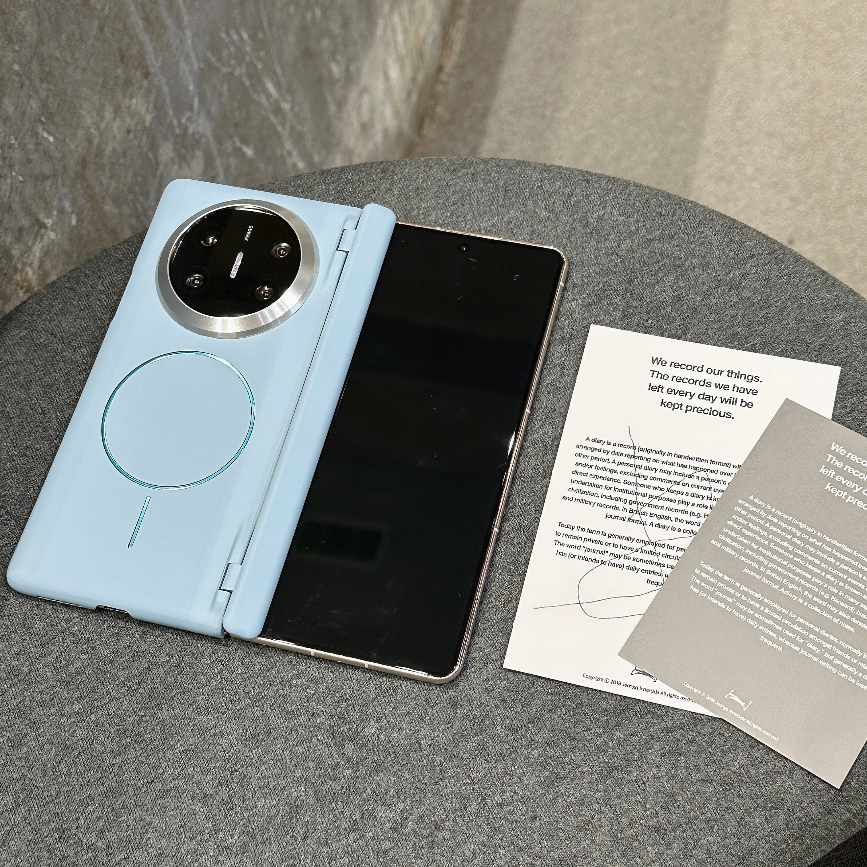 华为+mateX6+PC+磁吸充电