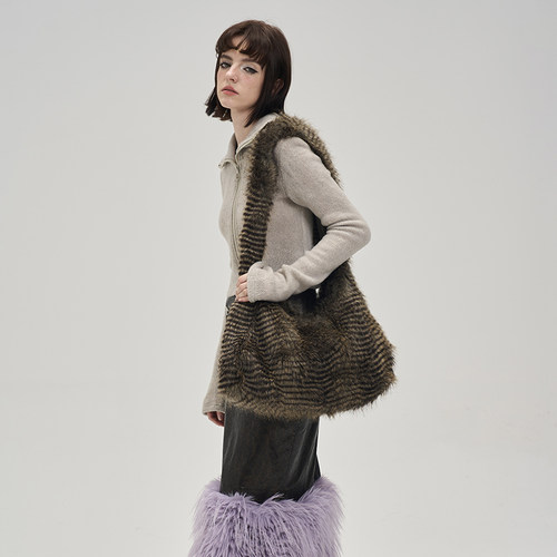 环保皮草单肩包MILDRATE