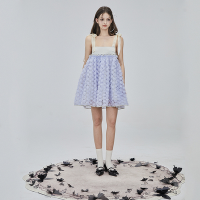 少女淡紫玫瑰盘花蓬蓬裙