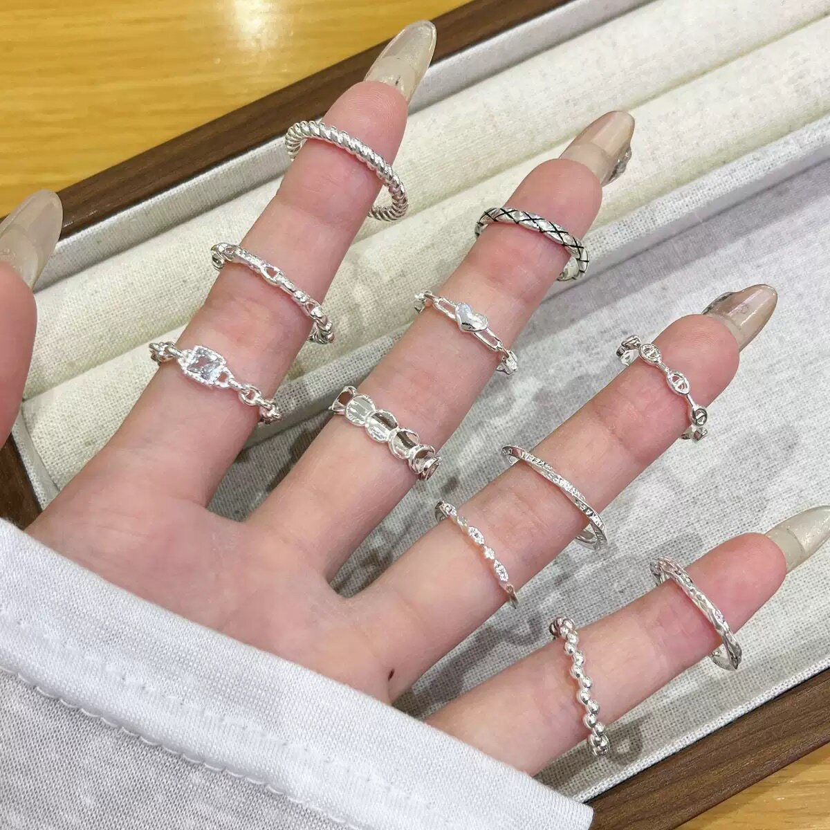 银色极简风素圈戒指女不掉色开口可调节食指戒叠戴百搭小众