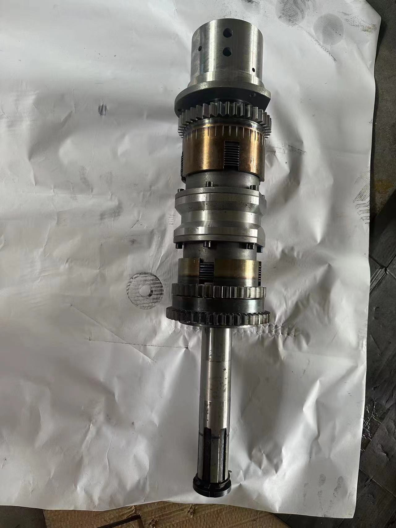 沈阳CW61100机床配件一轴总成