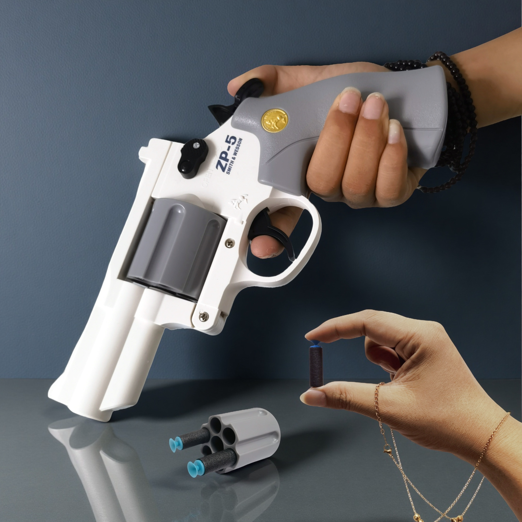 小左轮ZP5软弹儿童玩具枪手动发射击海绵弹可拆卸男孩子生日礼物