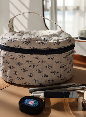 美摘藏青色小花朵手提化妆包大容量柔软可折叠清新文雅化妆收纳箱