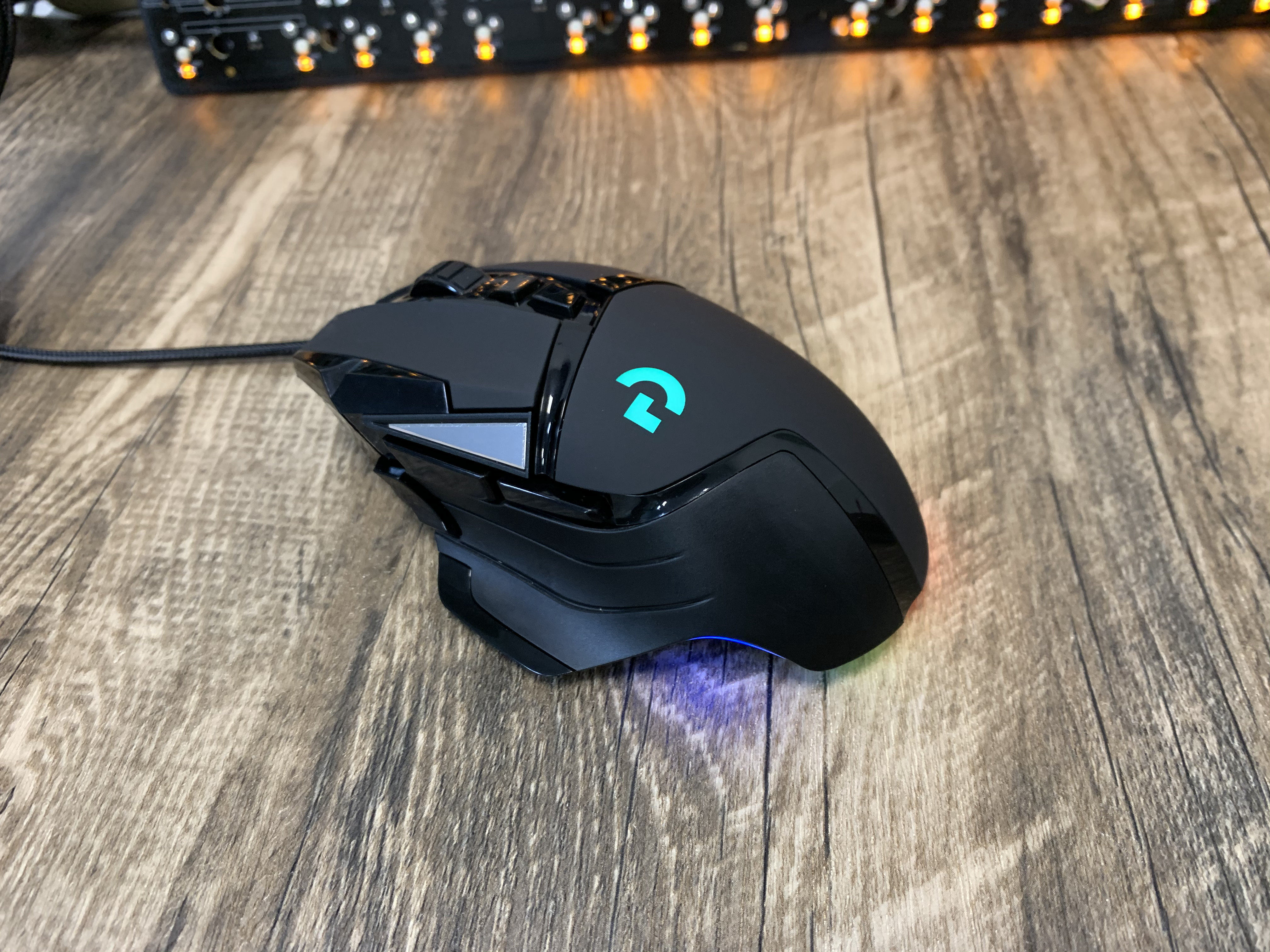 3050引擎游戏鼠标9800芯片1600万色可编程有线电竞吃鸡fps游戏lol