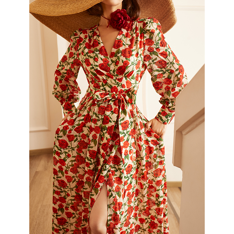 法式浪漫玫瑰V领收腰连衣裙