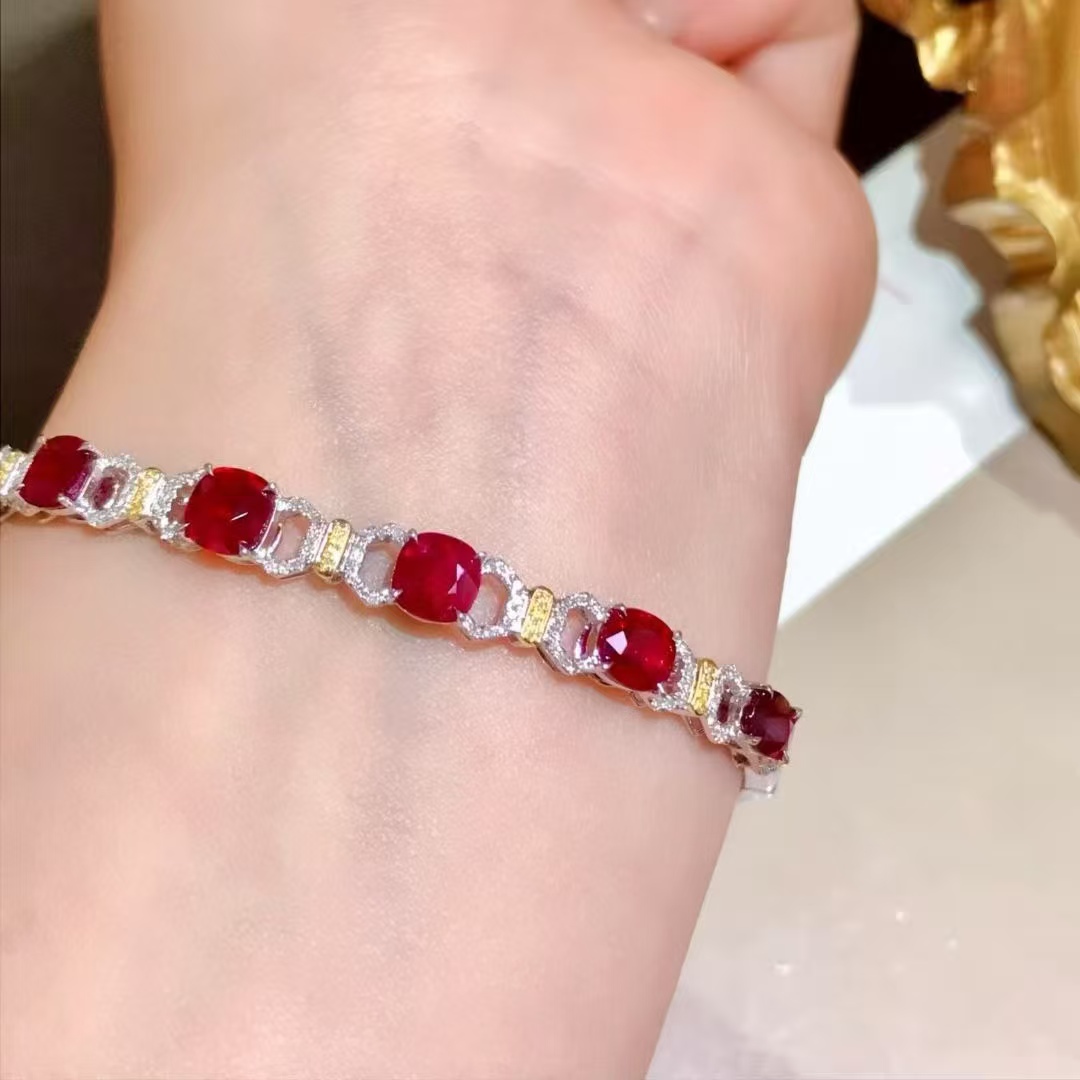 无烧红宝石手镯 纯正鸽血红 红宝4ct 18k金6.343克 钻石0.43ct