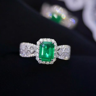 简单百搭不夸张 主石1.05克拉 18K金钻石镶嵌 天然祖母绿戒指