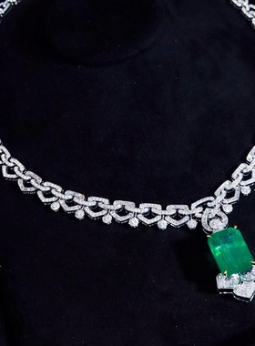 18K金钻石镶嵌 天然祖母绿项链 主石17.52克拉 精致豪气 全场焦点