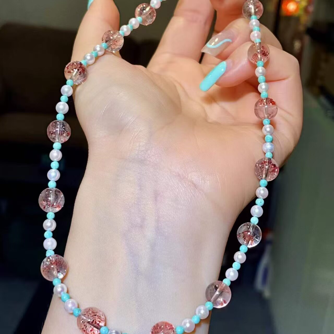 超美的金草莓彼岸花搭配akoya绿松石项链 晶体透亮 上身很惊艳