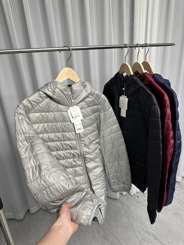 休闲连帽潮百搭羽绒服外套