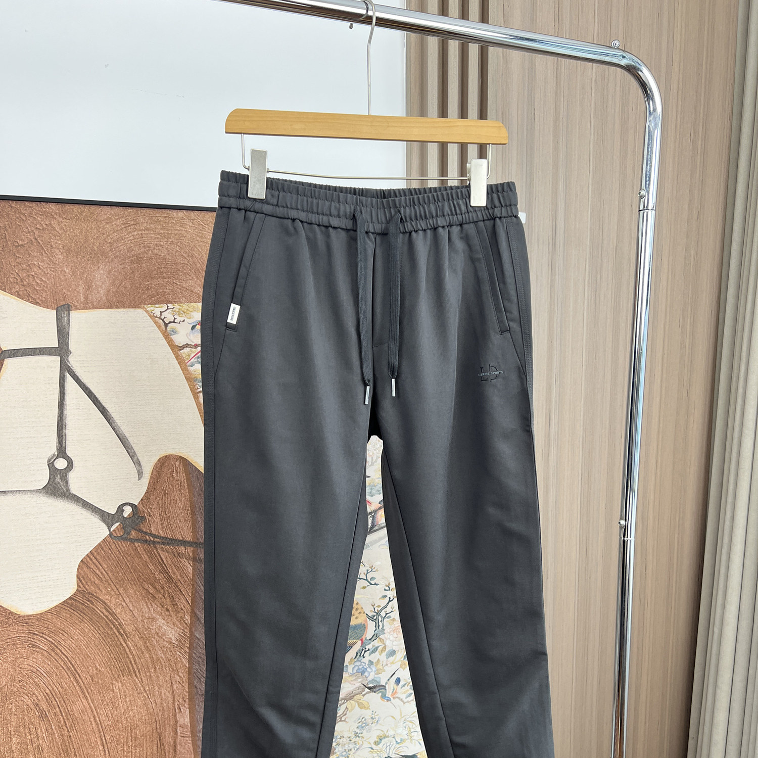 仿铜氨丝面料！宽松微垮版型！秋季男士外贸松紧腰束脚百搭休闲裤