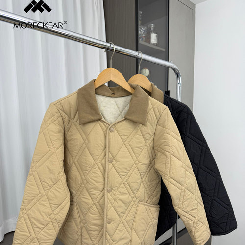 休闲轻盈保暖翻领长袖外套