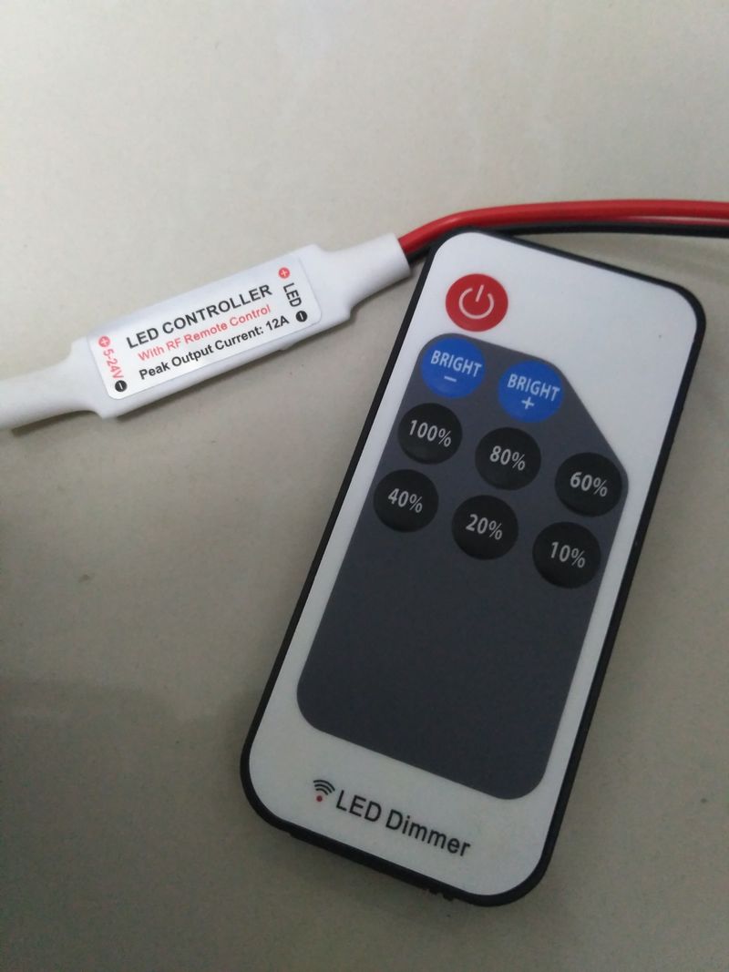 5v6v12v24vLED单色调光器开关迷你无线射频亮度调节器遥控器
